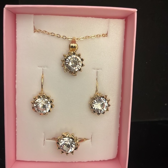 Jewelry Set - Picture 2 of 2
